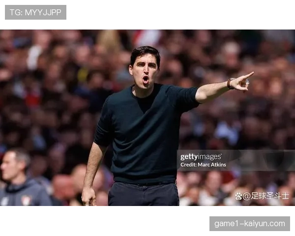 伊劳拉与马雷斯卡坚持4-2-3-1 伯恩茅斯与切尔西打法鲜明 伊劳拉与马雷斯卡坚持4-2-3-1 伯恩茅斯与切尔西打法鲜明